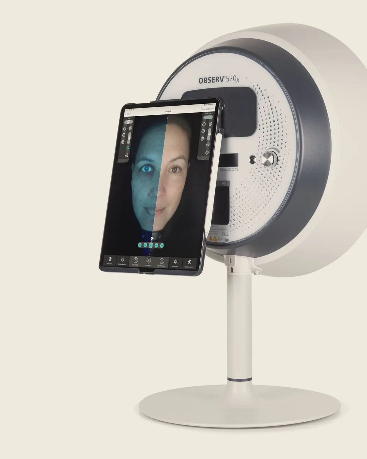 The Observ 520x with a skin analysis on its screen