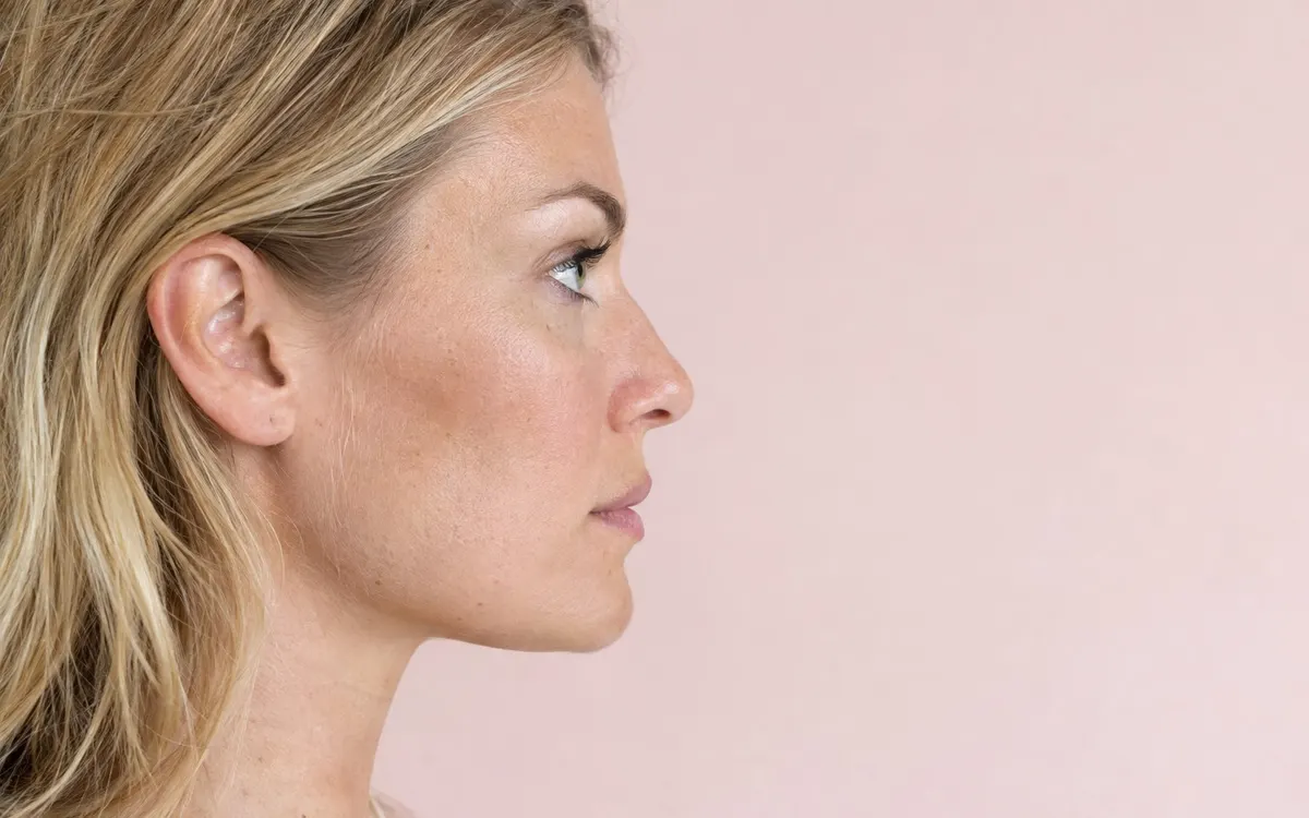 Editorial portrait for Lower Face Anatomy: Jawline Definition & Ageing, Dr Harry Clinic