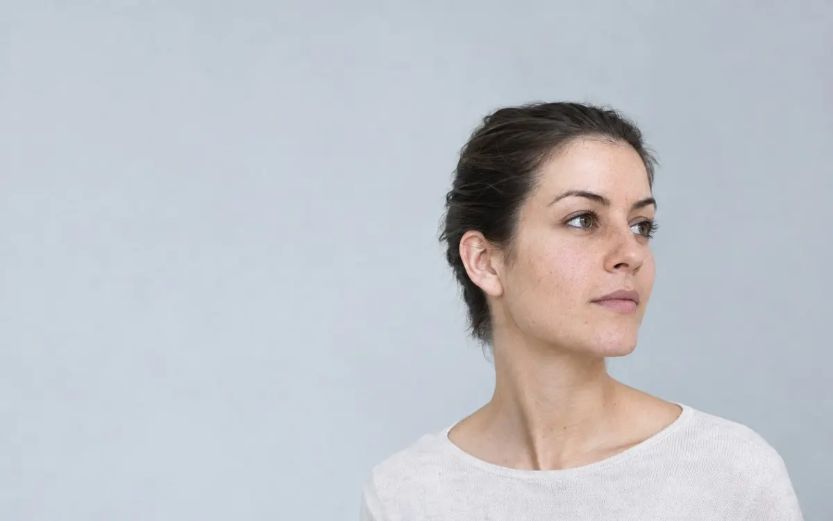 Editorial portrait for Masseter Muscle Reduction: Your Ultimate Guide to a Slimmer, V-Shaped Jawline, Dr Harry Clinic